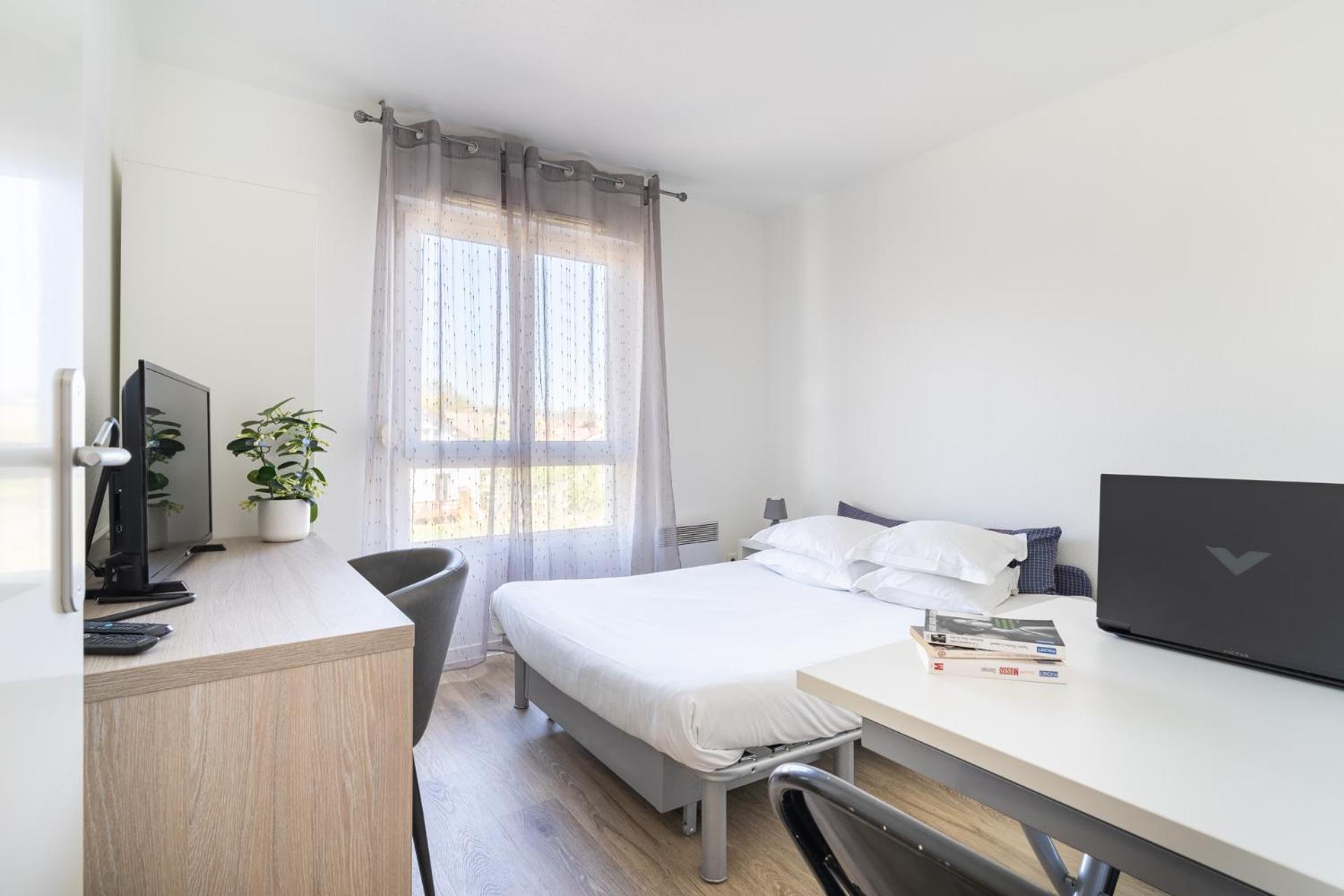 Sejours & Affaires Annecy Le Pont Neuf Aparthotel Cran-Gévrier Eksteriør bilde